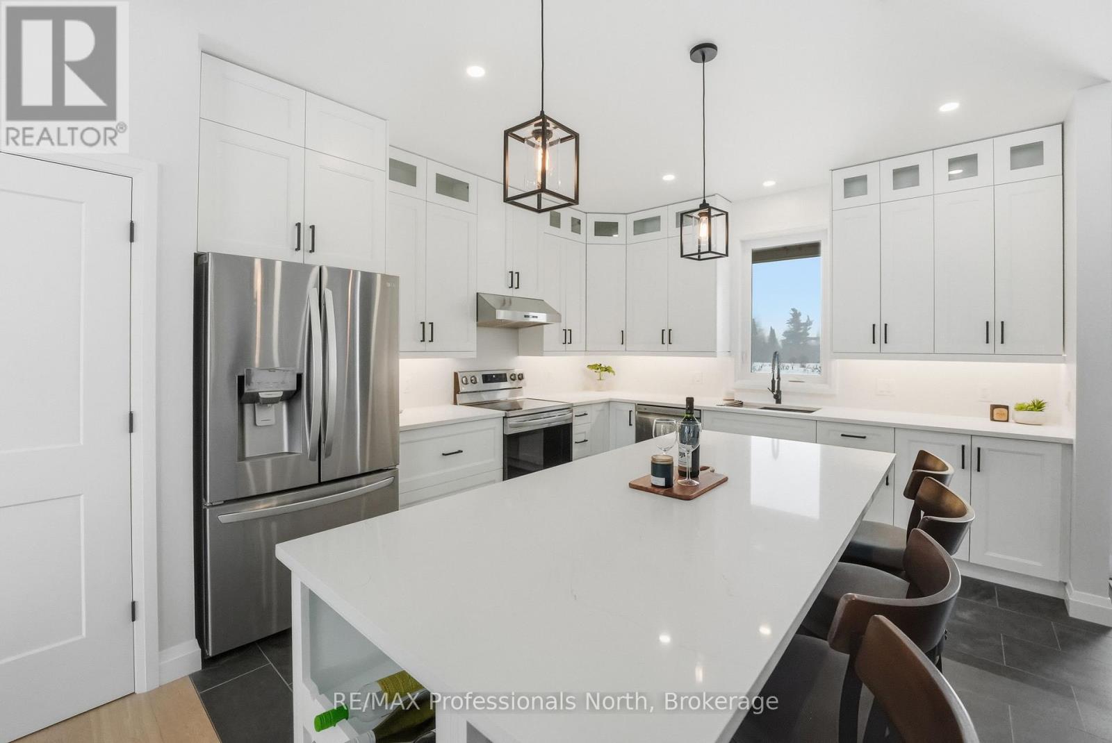 1058 Piper Glen Road, Minden Hills, Ontario  K0M 2K0 - Photo 6 - X12720932