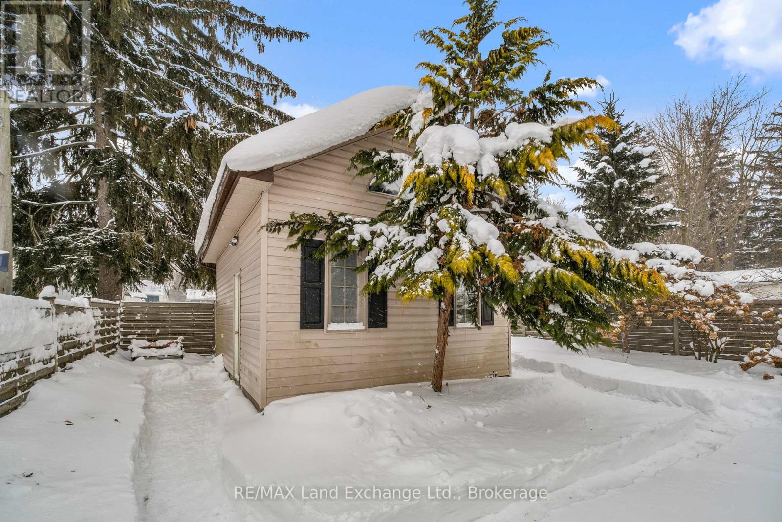 360 Boulton Street, Minto, Ontario N0G 2P0 - Photo 28 - X12749026