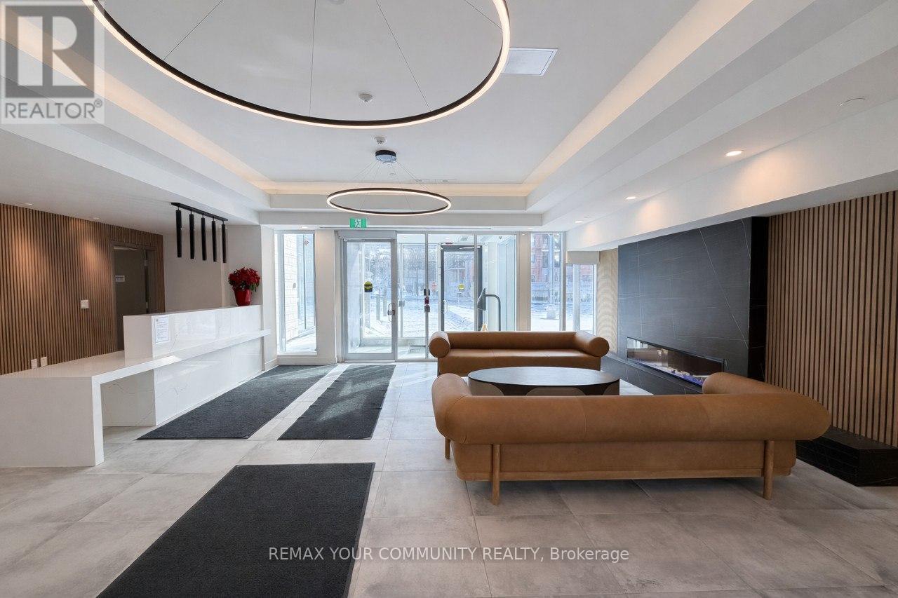 1308 - 705 Davis Drive, Newmarket (Huron Heights-Leslie Valley), Ontario  L3Y 2R2 - Photo 2 - N12748984