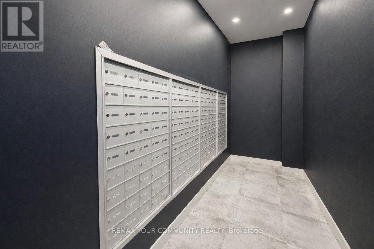 1308 - 705 Davis Drive, Newmarket (Huron Heights-Leslie Valley), Ontario  L3Y 2R2 - Photo 22 - N12748984