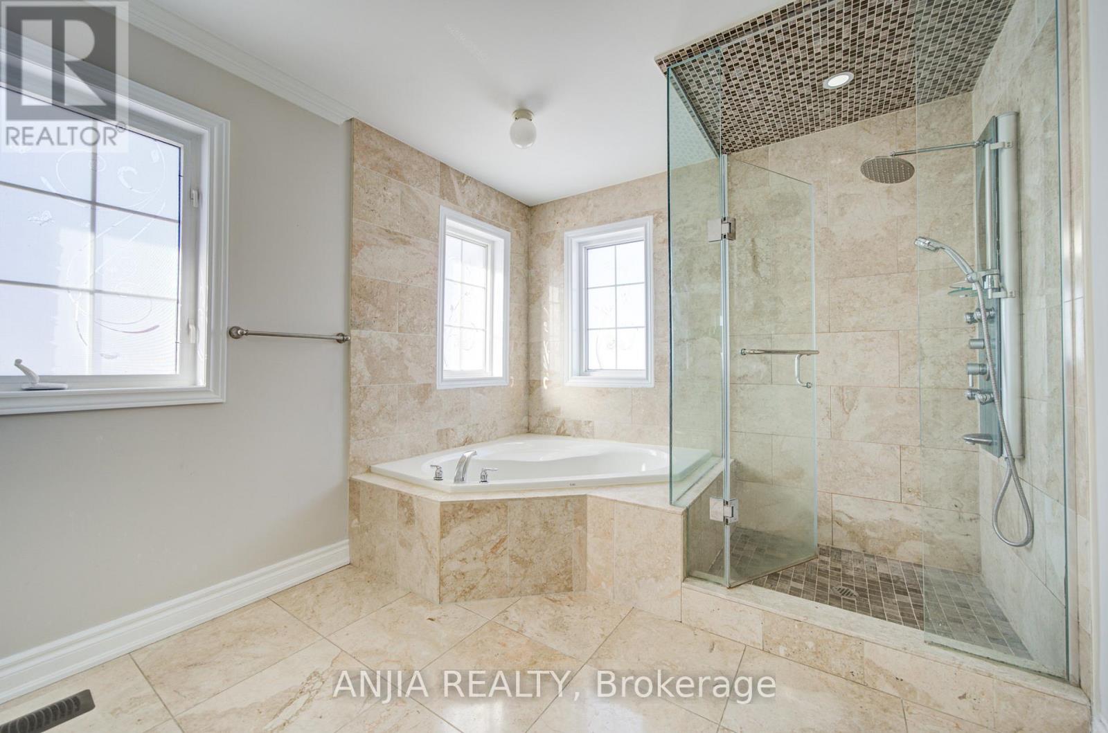 42 Reginald Lamb Crescent, Markham (Box Grove), Ontario  L6B 0B5 - Photo 28 - N12749034