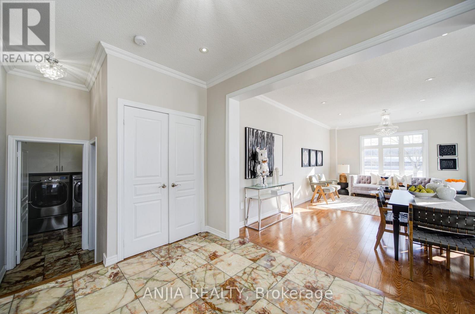 42 Reginald Lamb Crescent, Markham (Box Grove), Ontario  L6B 0B5 - Photo 9 - N12749034