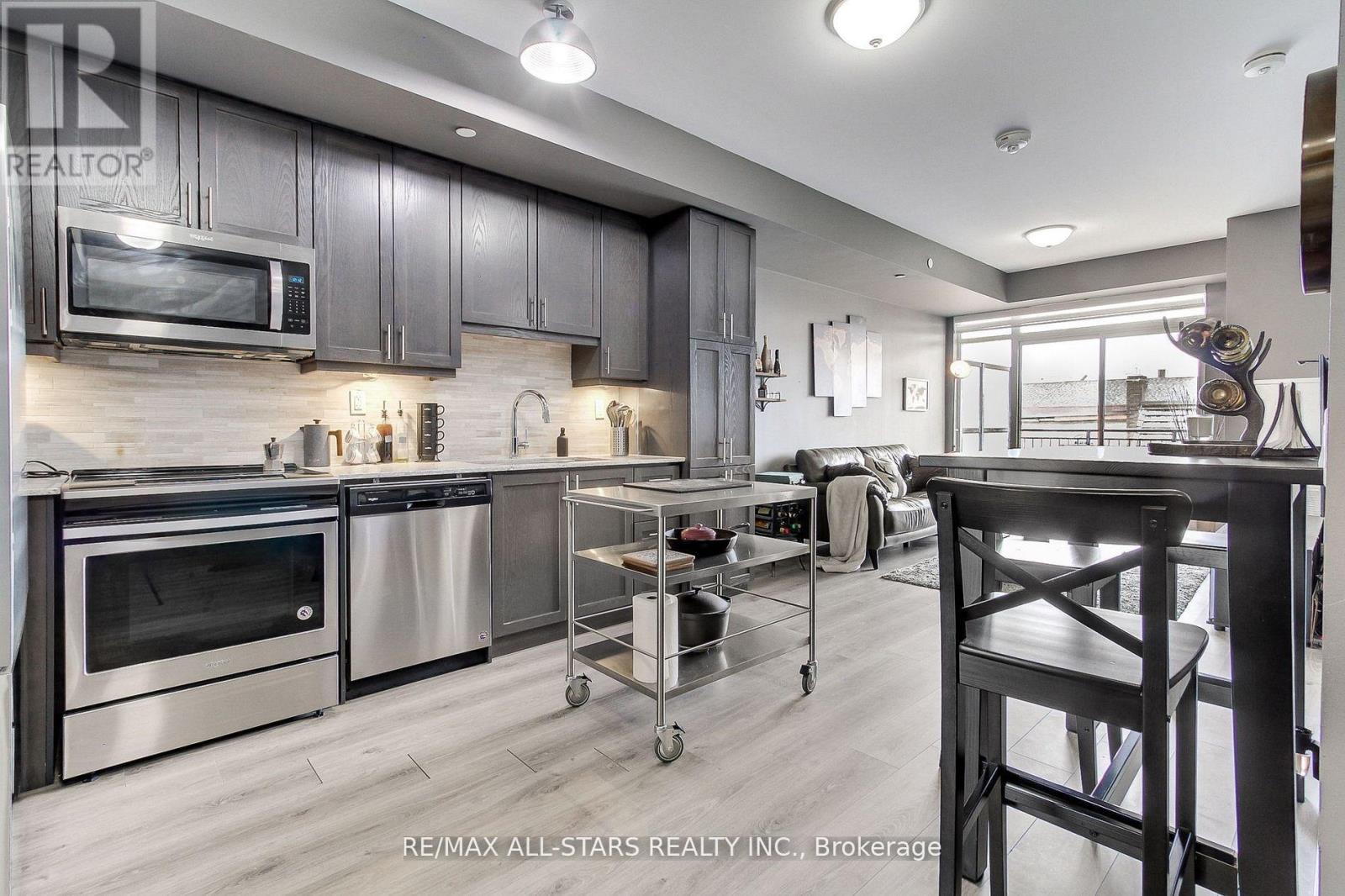 207 - 6235 Main Street, Whitchurch-Stouffville (Stouffville), Ontario  L4A 4R3 - Photo 11 - N12749082