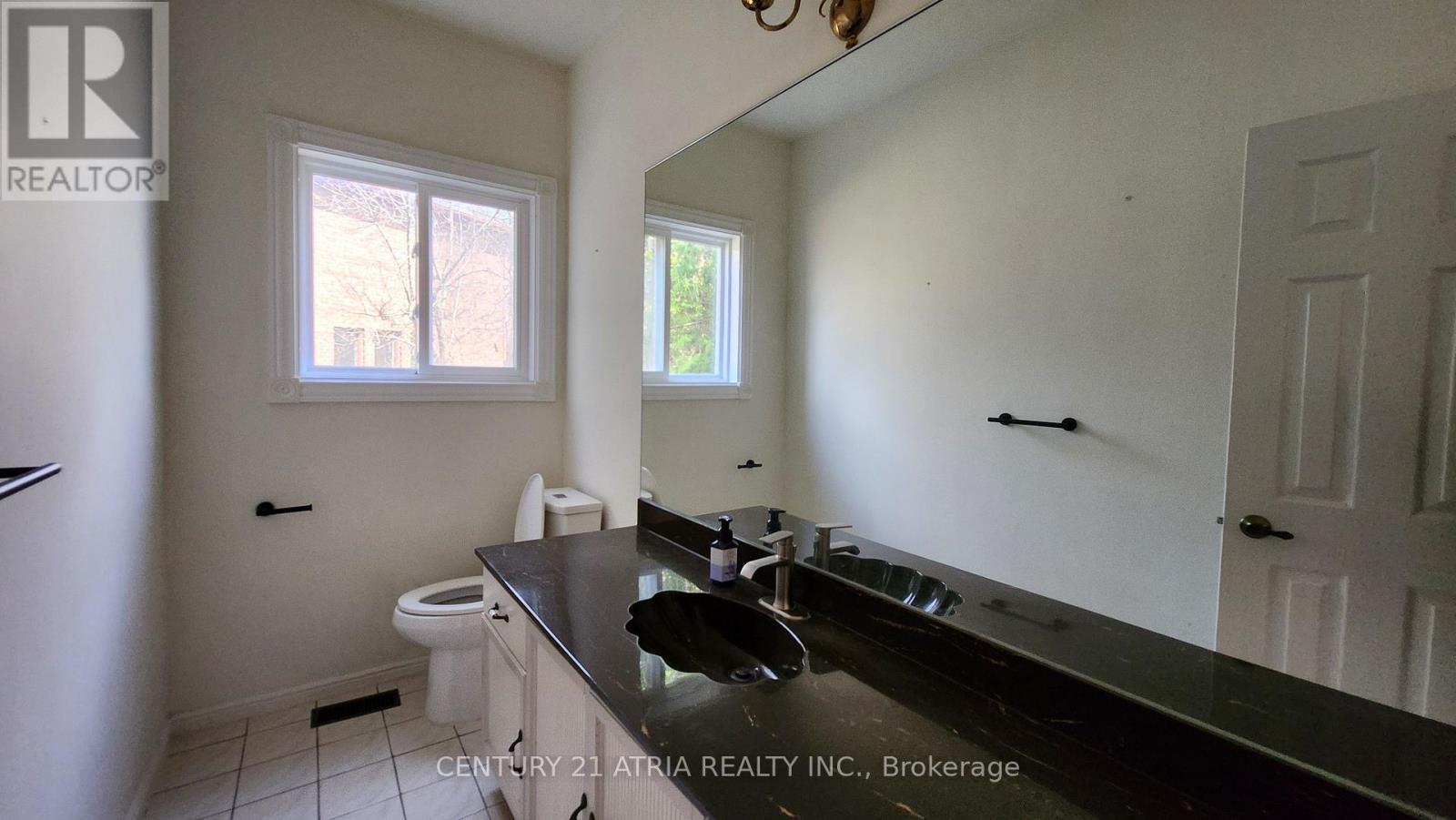 94 Garnier Court, Toronto, Ontario  M2M 4C9 - Photo 12 - C12748532