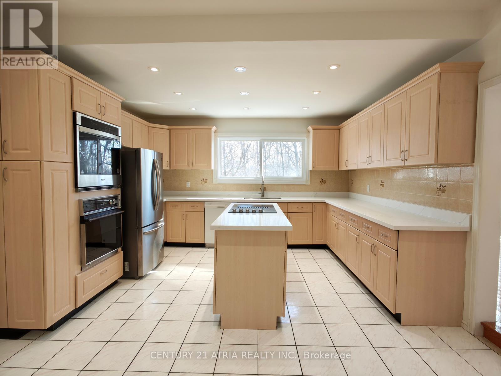 94 Garnier Court, Toronto, Ontario  M2M 4C9 - Photo 6 - C12748532