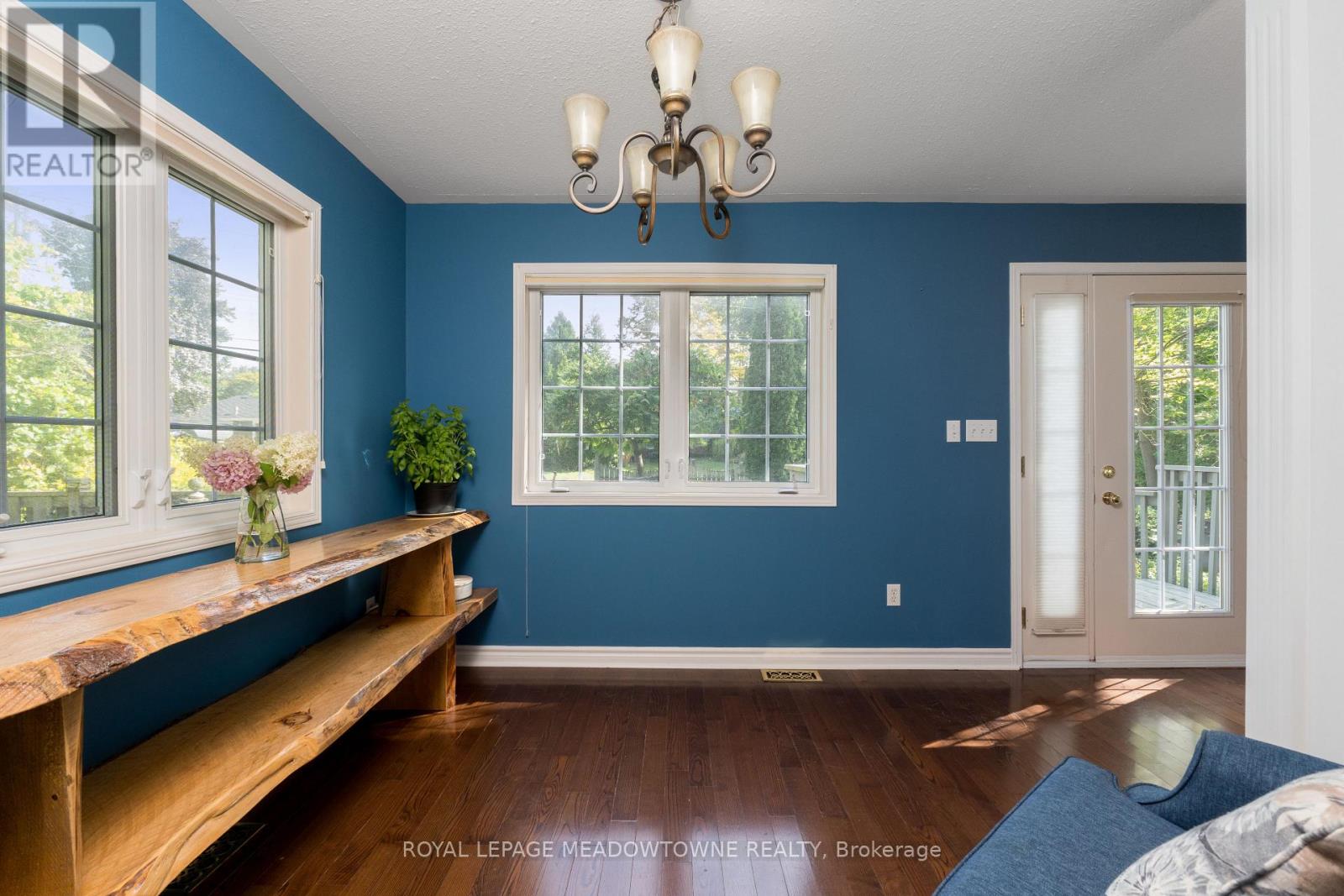 1936 Tiny Beaches Road S, Tiny, Ontario  L0L 1P0 - Photo 6 - S12748926