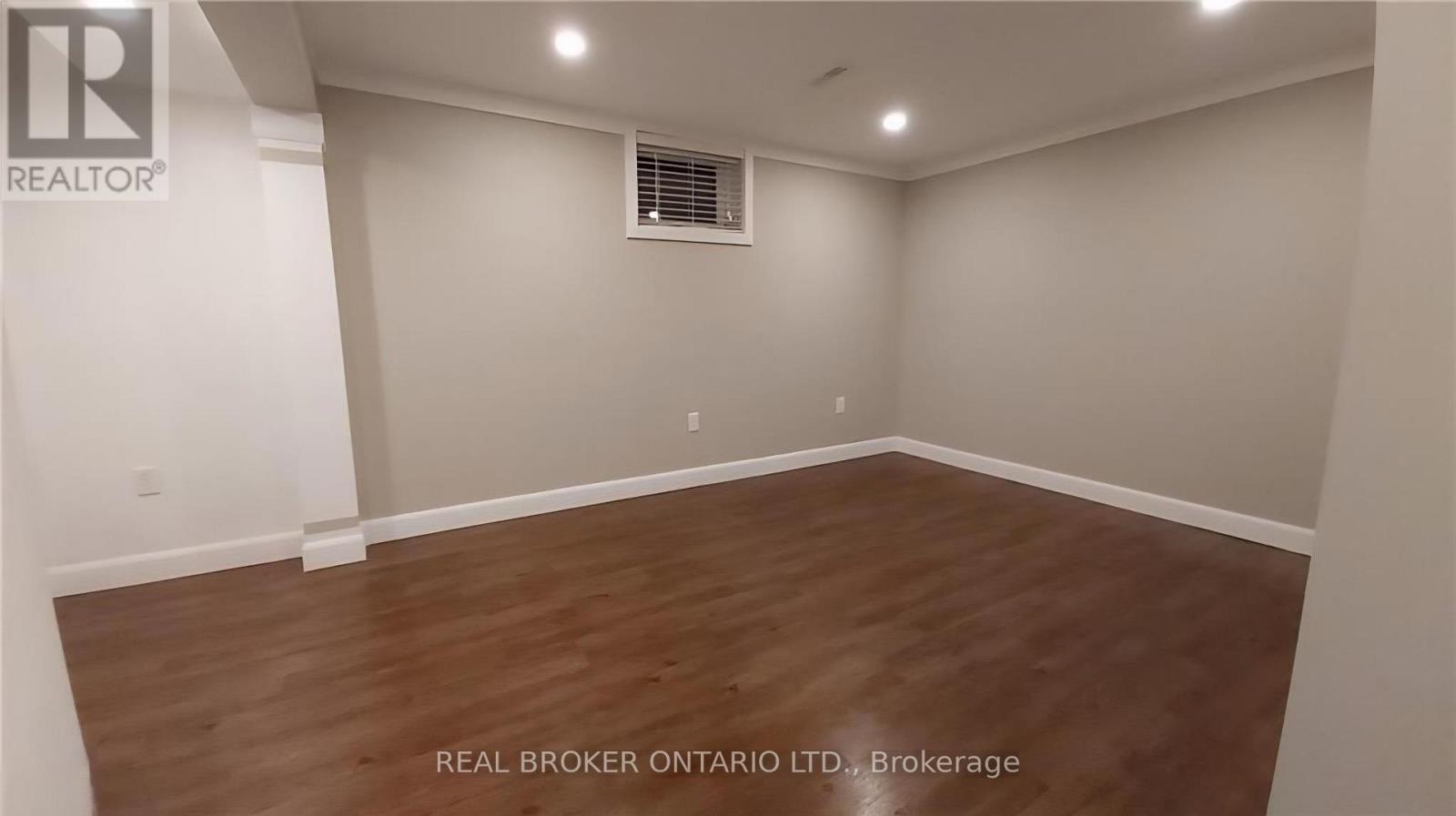 118 Sandringham Drive, Barrie (Innis-Shore), Ontario  L4M 7J5 - Photo 13 - S12748970