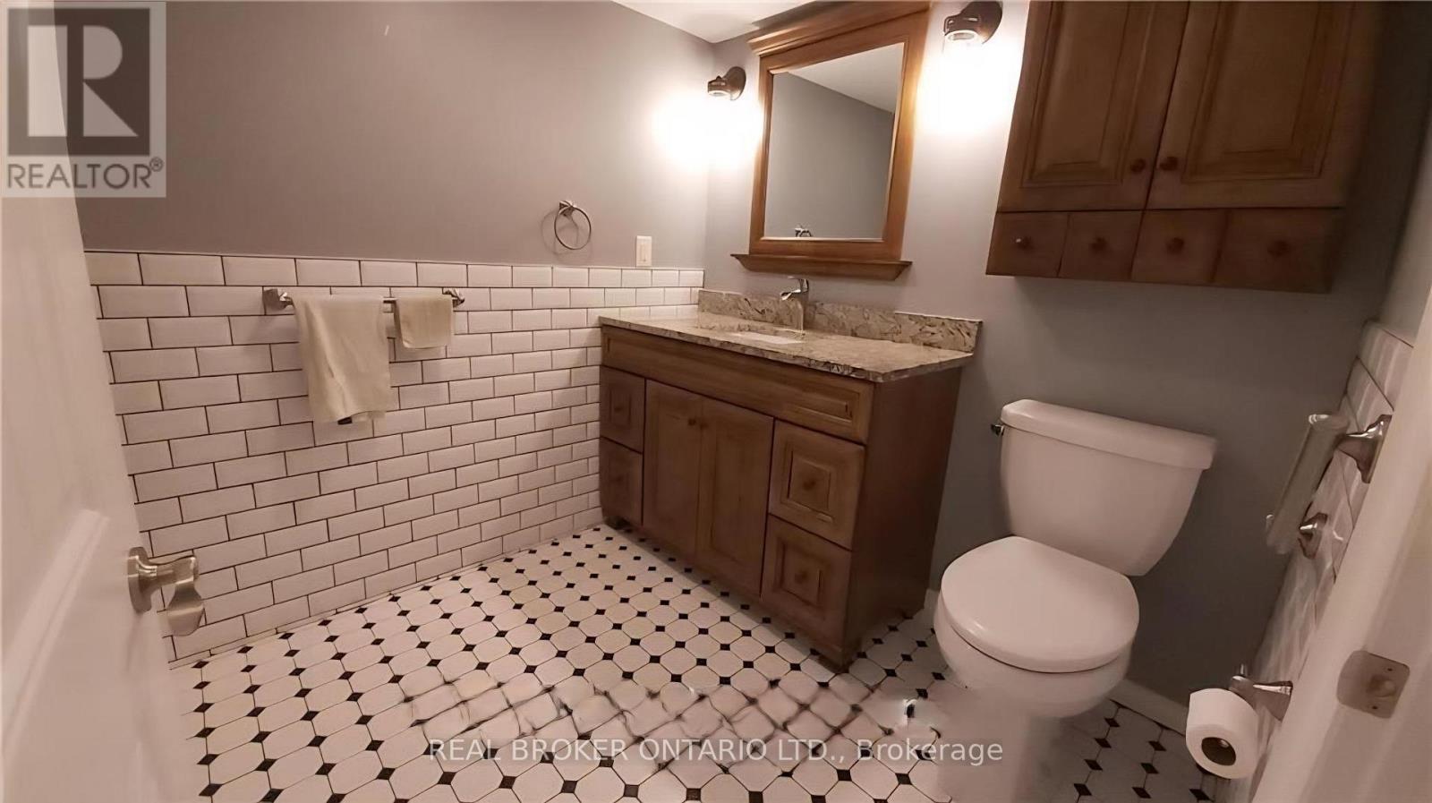 118 Sandringham Drive, Barrie (Innis-Shore), Ontario  L4M 7J5 - Photo 17 - S12748970