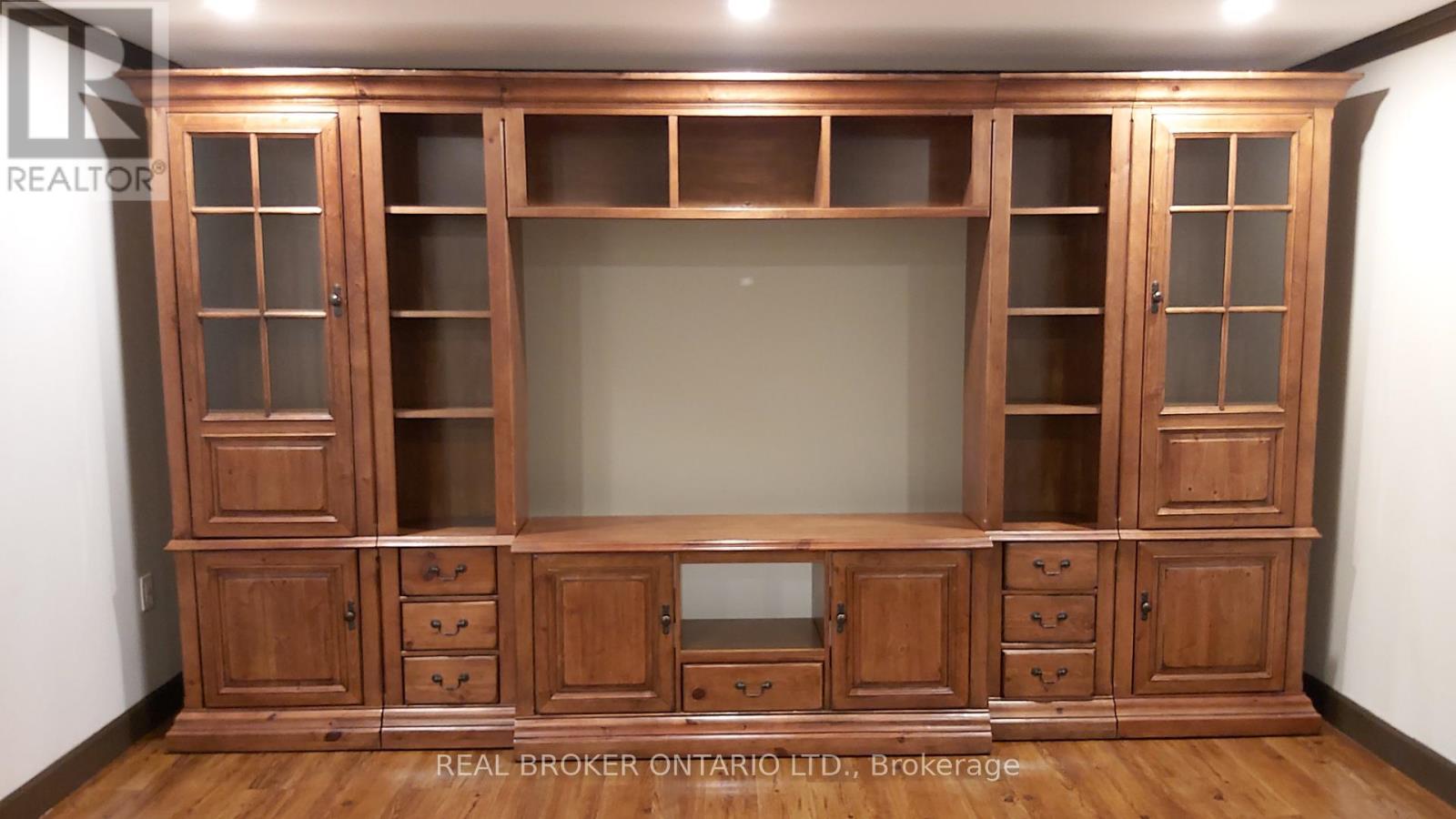 118 Sandringham Drive, Barrie (Innis-Shore), Ontario  L4M 7J5 - Photo 7 - S12748970