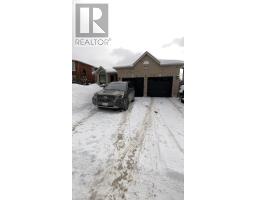 118 SANDRINGHAM DRIVE, Barrie, Ontario
