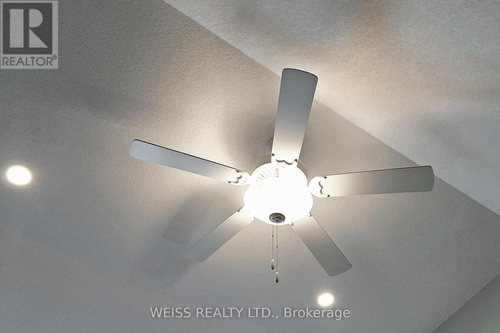 58 Ivy Crescent, Wasaga Beach, Ontario  L9Z 0H8 - Photo 8 - S12749040