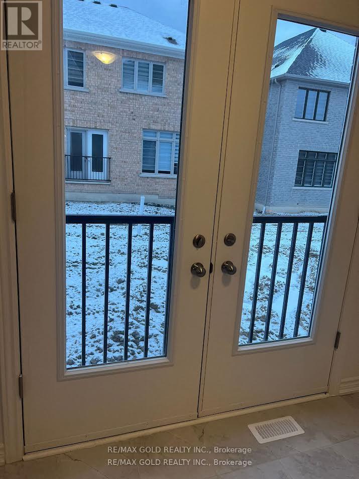 16 Sassafras Road, Springwater, Ontario  L0L 1Y3 - Photo 10 - S12749106