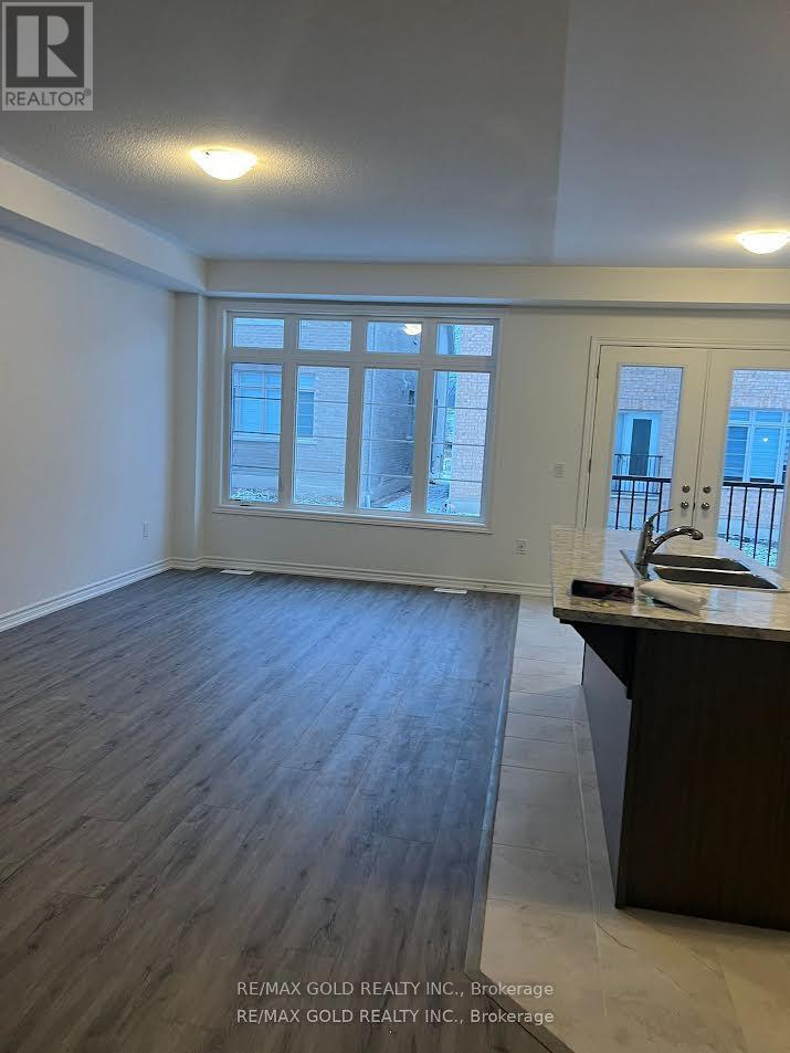 16 Sassafras Road, Springwater, Ontario  L0L 1Y3 - Photo 14 - S12749106