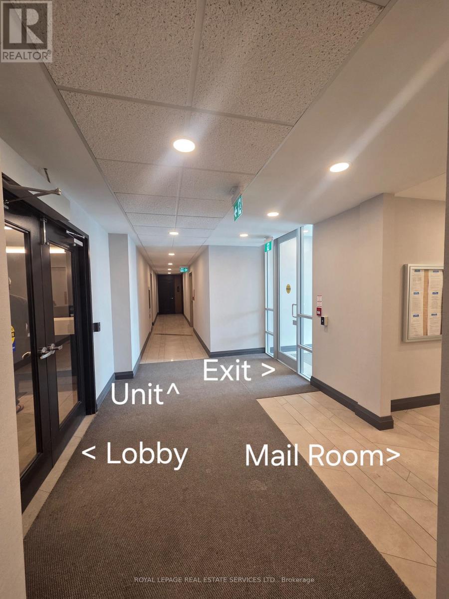 102 - 1900 Lake Shore Boulevard, Toronto (High Park-Swansea), Ontario  M6S 1A4 - Photo 4 - W12662250