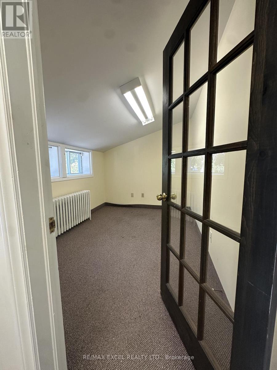 319 Division Street, Cobourg, Ontario  K9A 3R4 - Photo 5 - X12470350