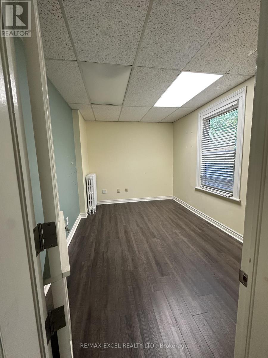 319 Division Street, Cobourg, Ontario  K9A 3R4 - Photo 13 - X12470350