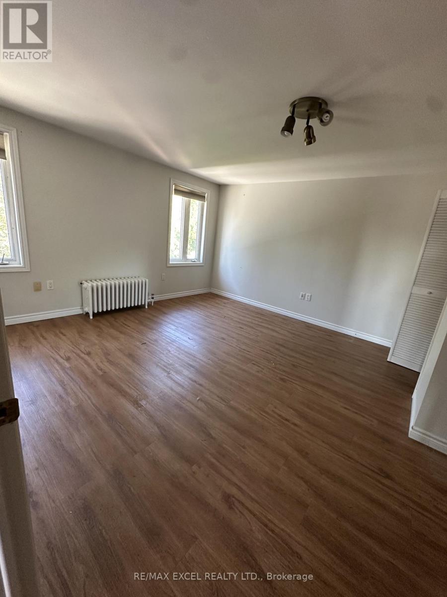 319 Division Street, Cobourg, Ontario  K9A 3R4 - Photo 15 - X12470443