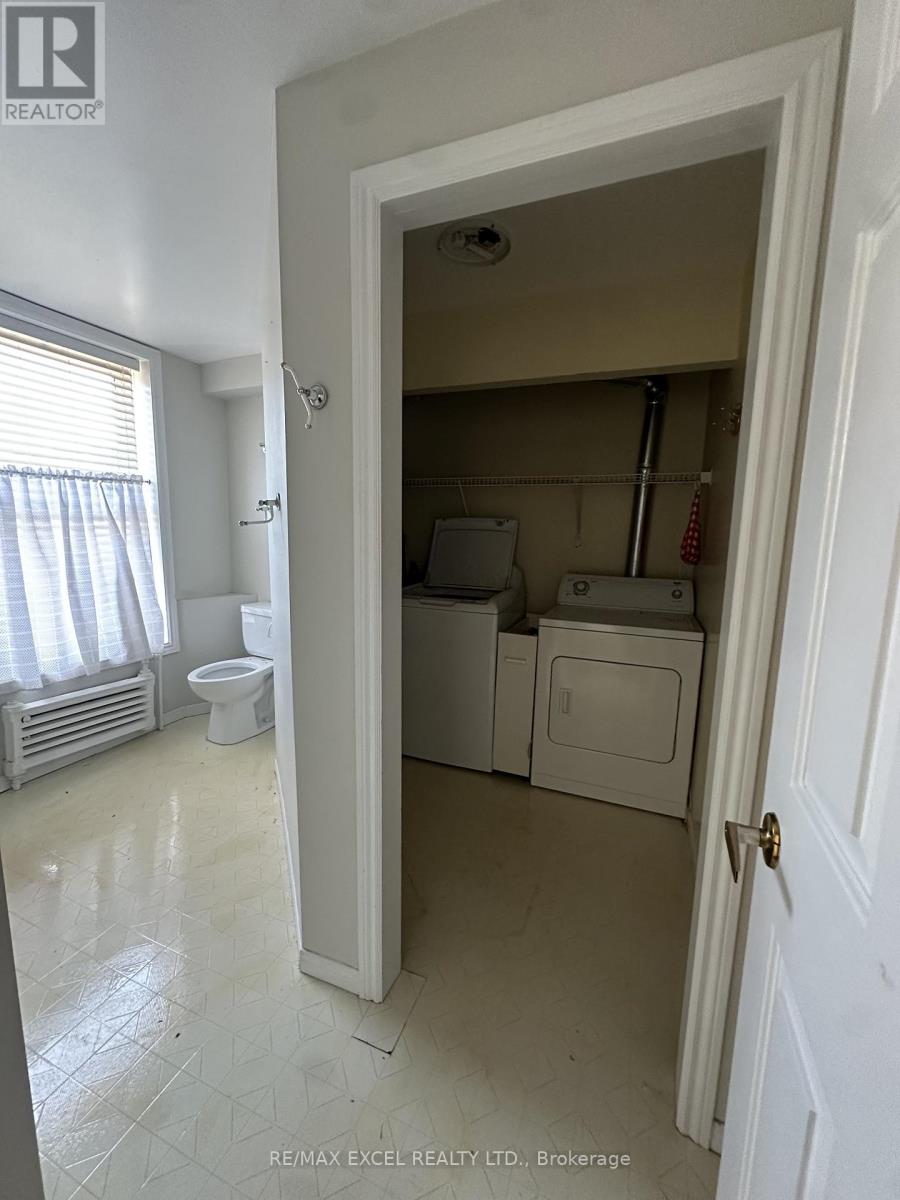 319 Division Street, Cobourg, Ontario  K9A 3R4 - Photo 8 - X12470443