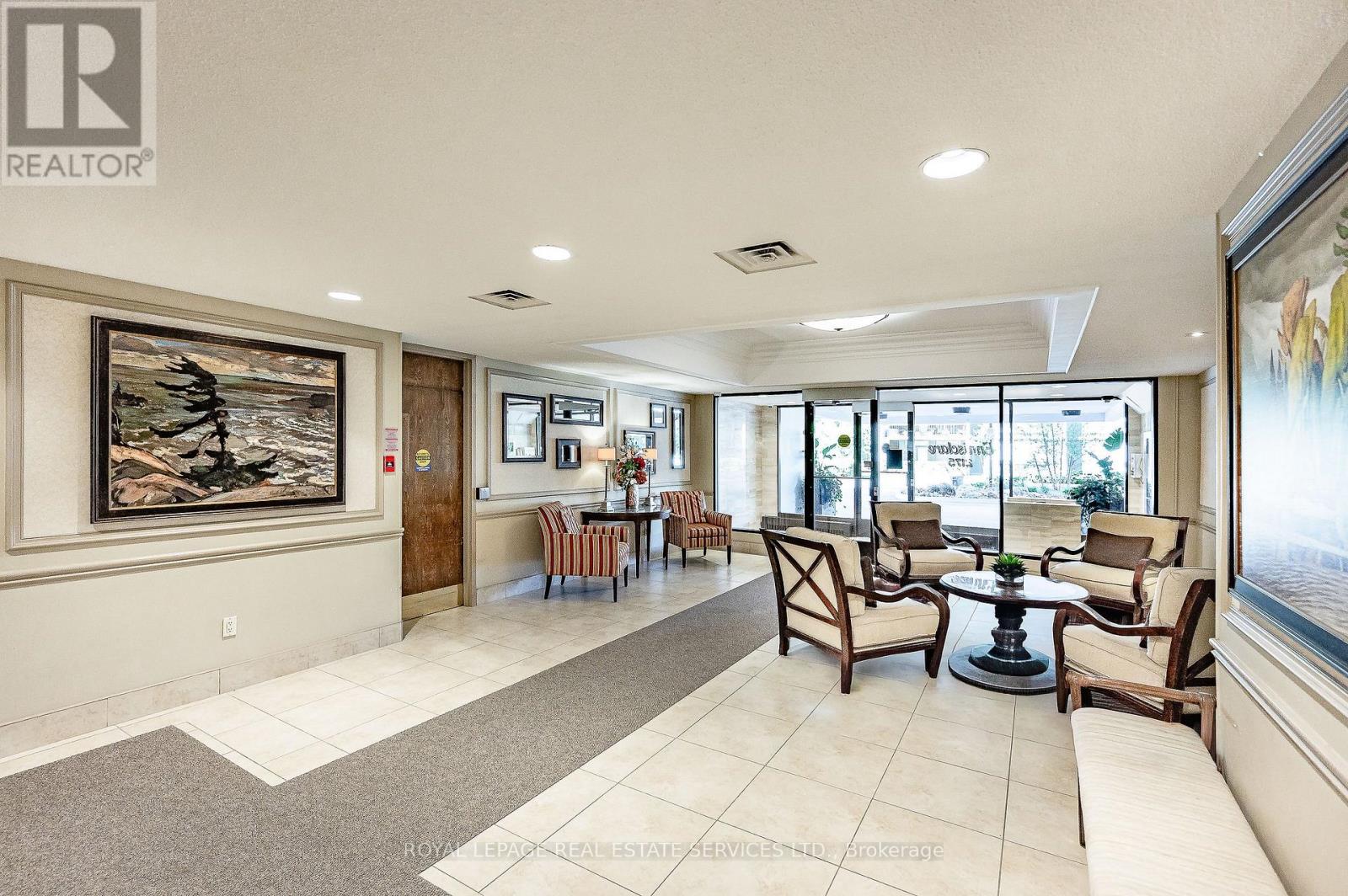 903 - 2175 Marine Drive, Oakville (Br Bronte), Ontario  L6L 5L5 - Photo 4 - W12748846