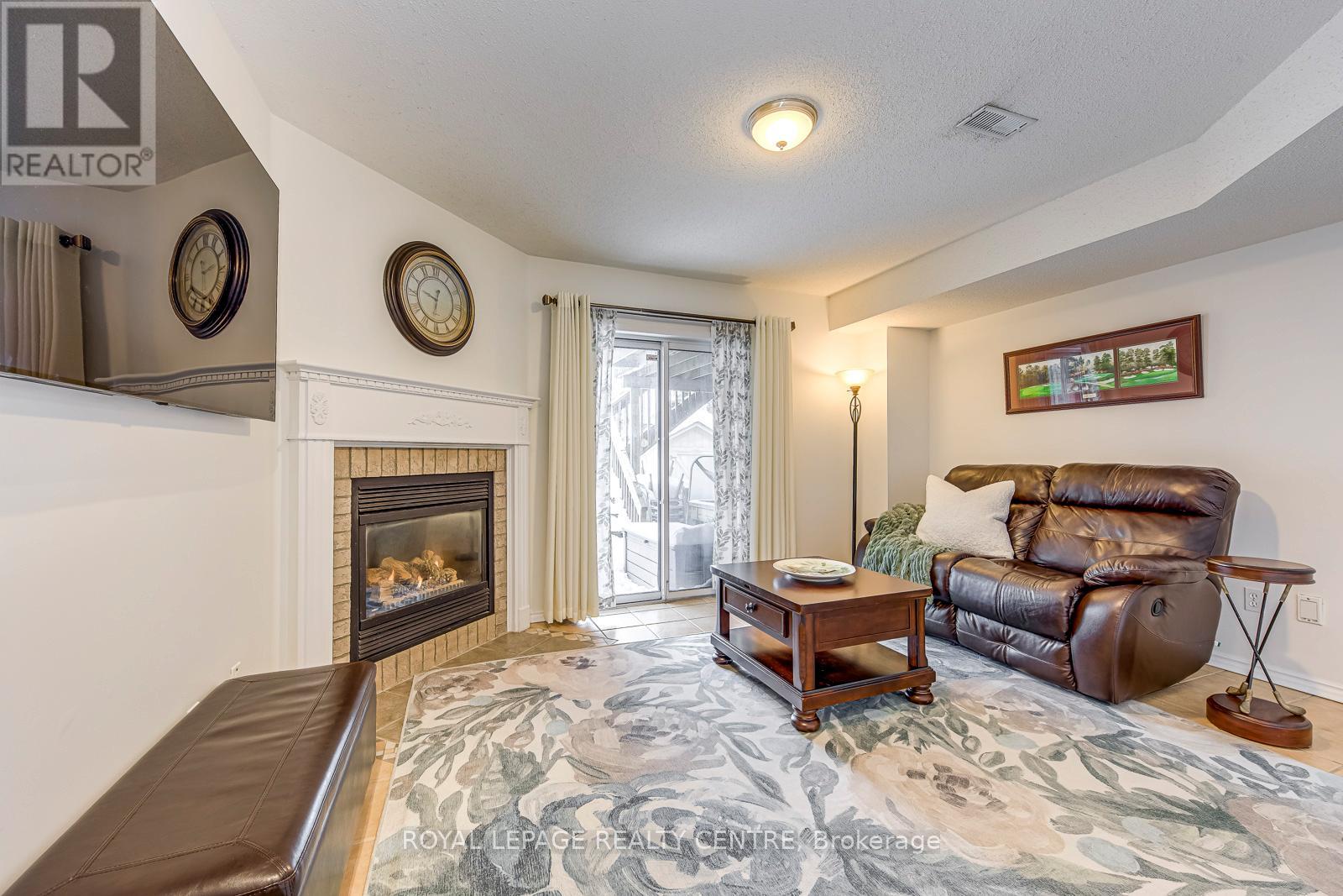 1588 Woodhenge Way, Mississauga (Meadowvale Village), Ontario  L5N 7T1 - Photo 25 - W12748906