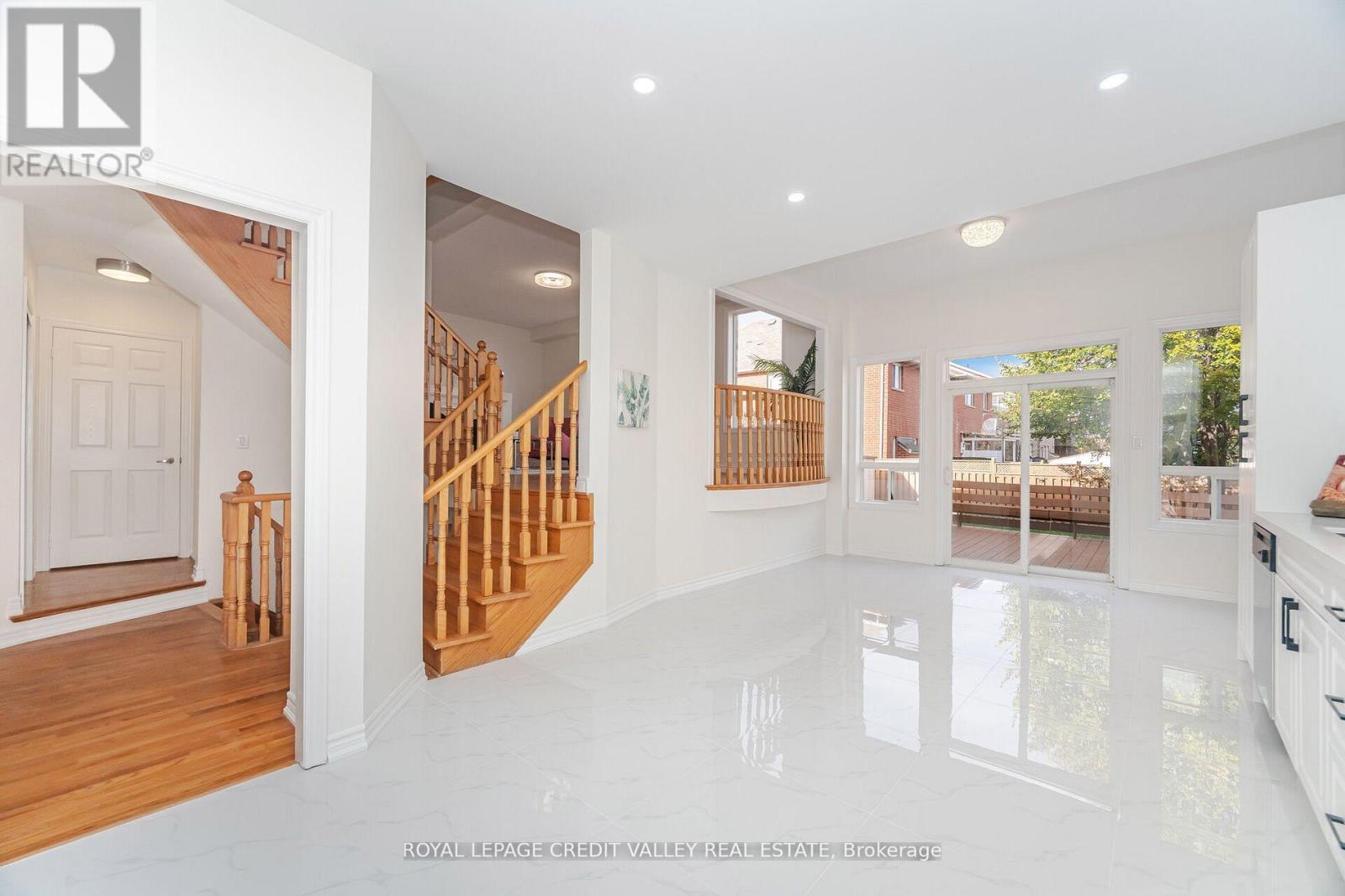 70 Blue Diamond Drive, Brampton (Bramalea North Industrial), Ontario  L6S 6K3 - Photo 13 - W12748956