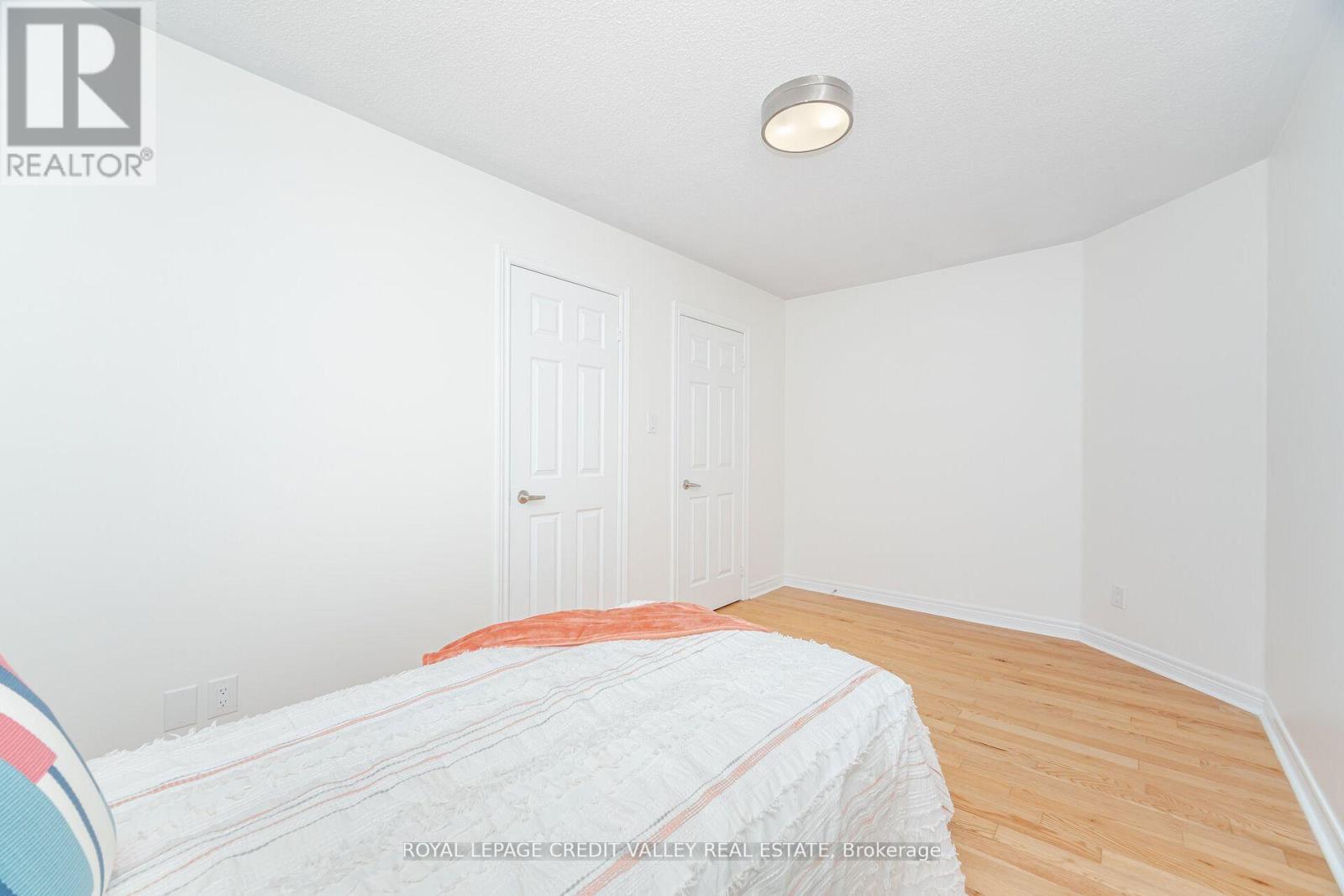 70 Blue Diamond Drive, Brampton (Bramalea North Industrial), Ontario  L6S 6K3 - Photo 33 - W12748956