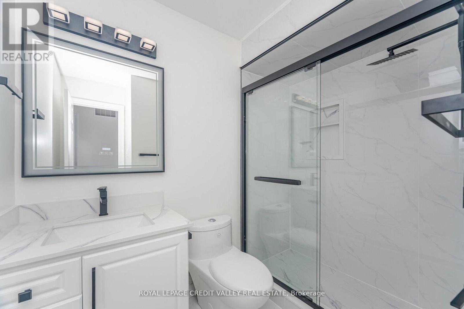 70 Blue Diamond Drive, Brampton (Bramalea North Industrial), Ontario  L6S 6K3 - Photo 34 - W12748956