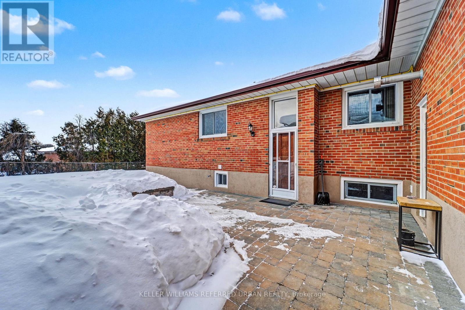 Main Floor - 148 Derrydown Road, Toronto, Ontario  M3J 1R8 - Photo 19 - W12748974