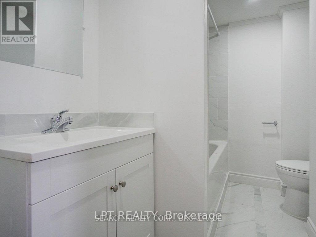 2059 - 3047 Finch Avenue, Toronto (Humbermede), Ontario  M9M 0A5 - Photo 15 - W12748982