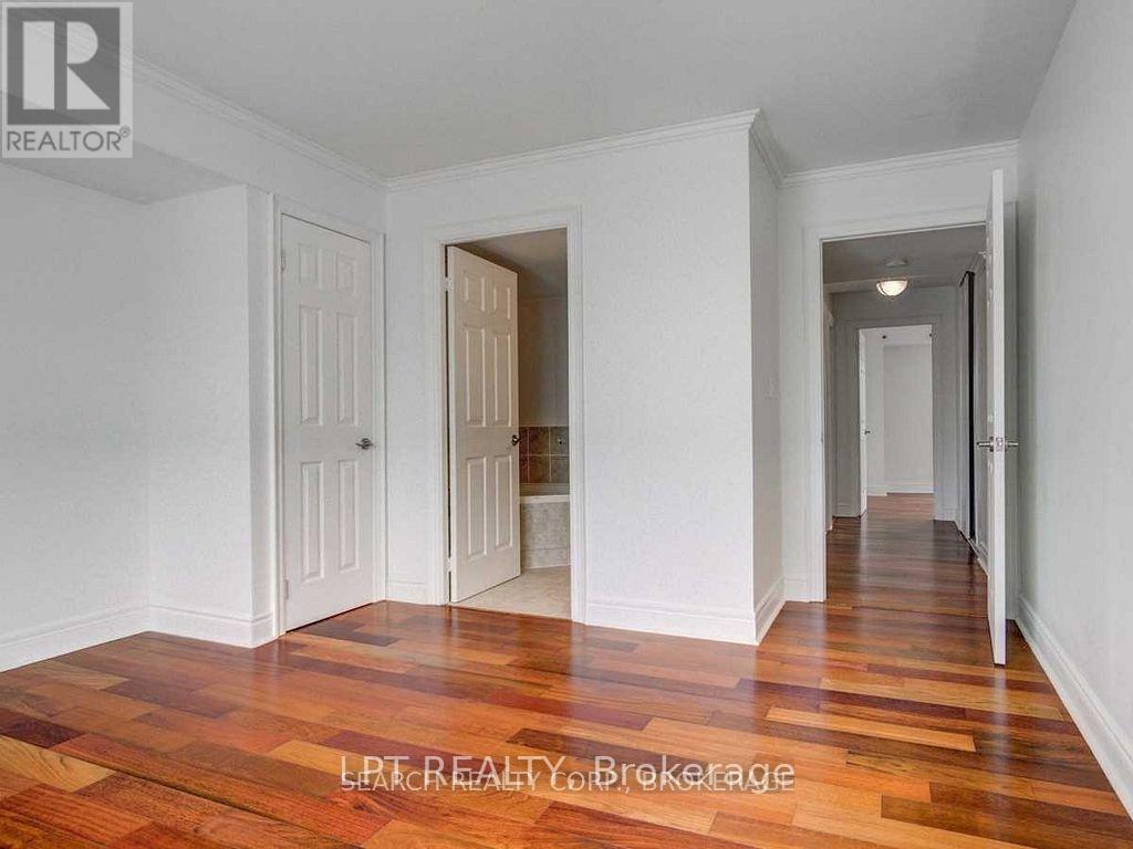 2059 - 3047 Finch Avenue, Toronto (Humbermede), Ontario  M9M 0A5 - Photo 18 - W12748982