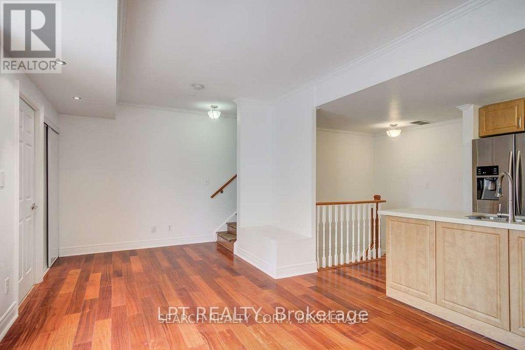 2059 - 3047 Finch Avenue, Toronto (Humbermede), Ontario  M9M 0A5 - Photo 6 - W12748982