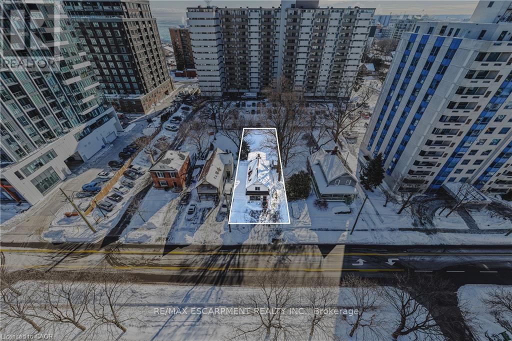 1286 Ontario Street, Burlington (Brant), Ontario  L7S 1E8 - Photo 4 - W12748988