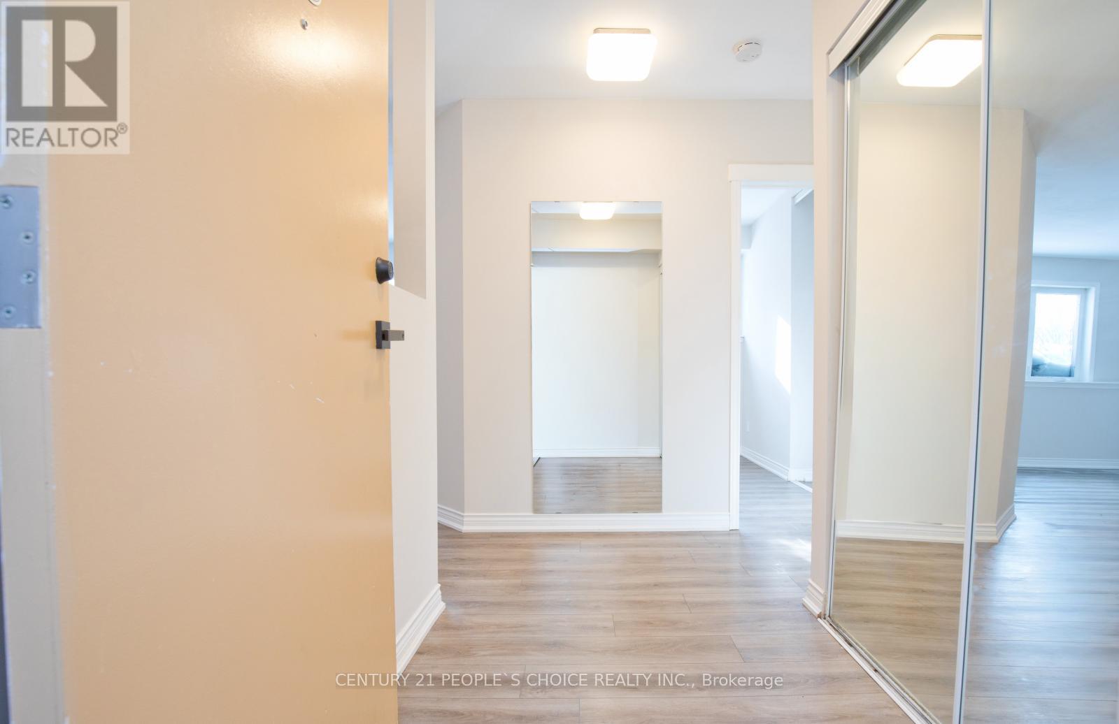 107 - 70 First Street, Orangeville, Ontario  L9W 2E6 - Photo 2 - W12748992