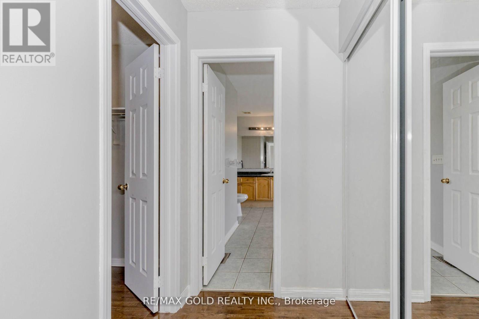 6 Wonder Way, Brampton, Ontario  L6P 1E9 - Photo 24 - W12749012