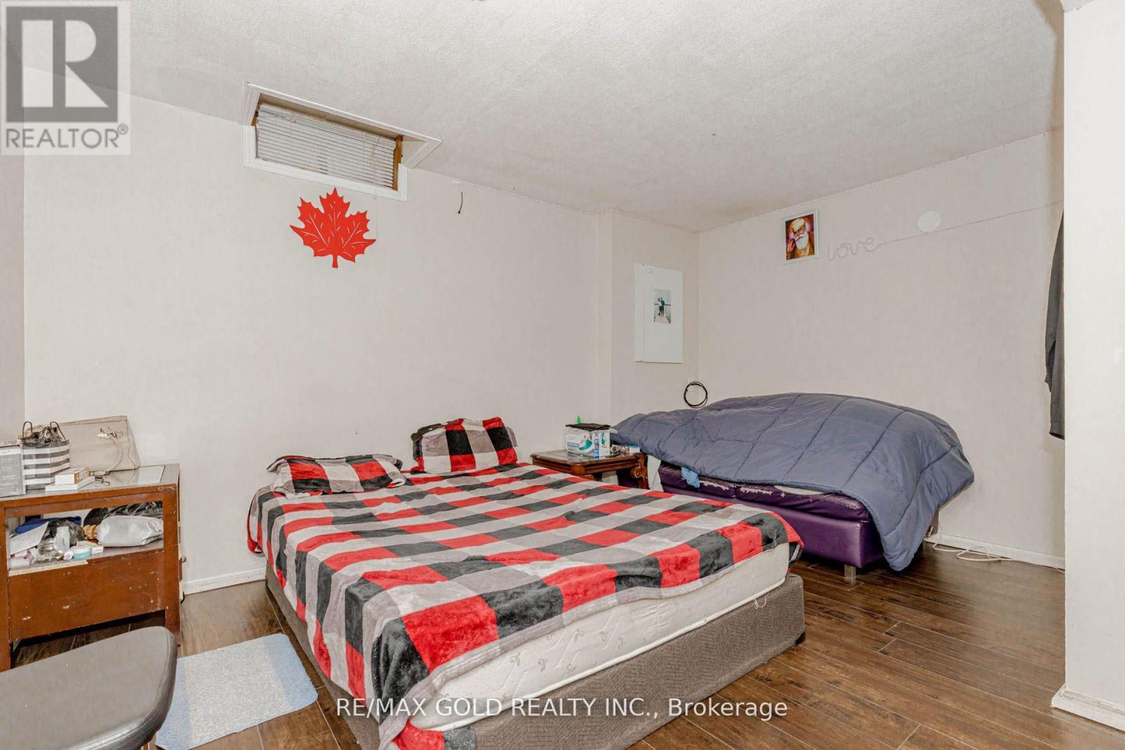 6 Wonder Way, Brampton, Ontario  L6P 1E9 - Photo 48 - W12749012