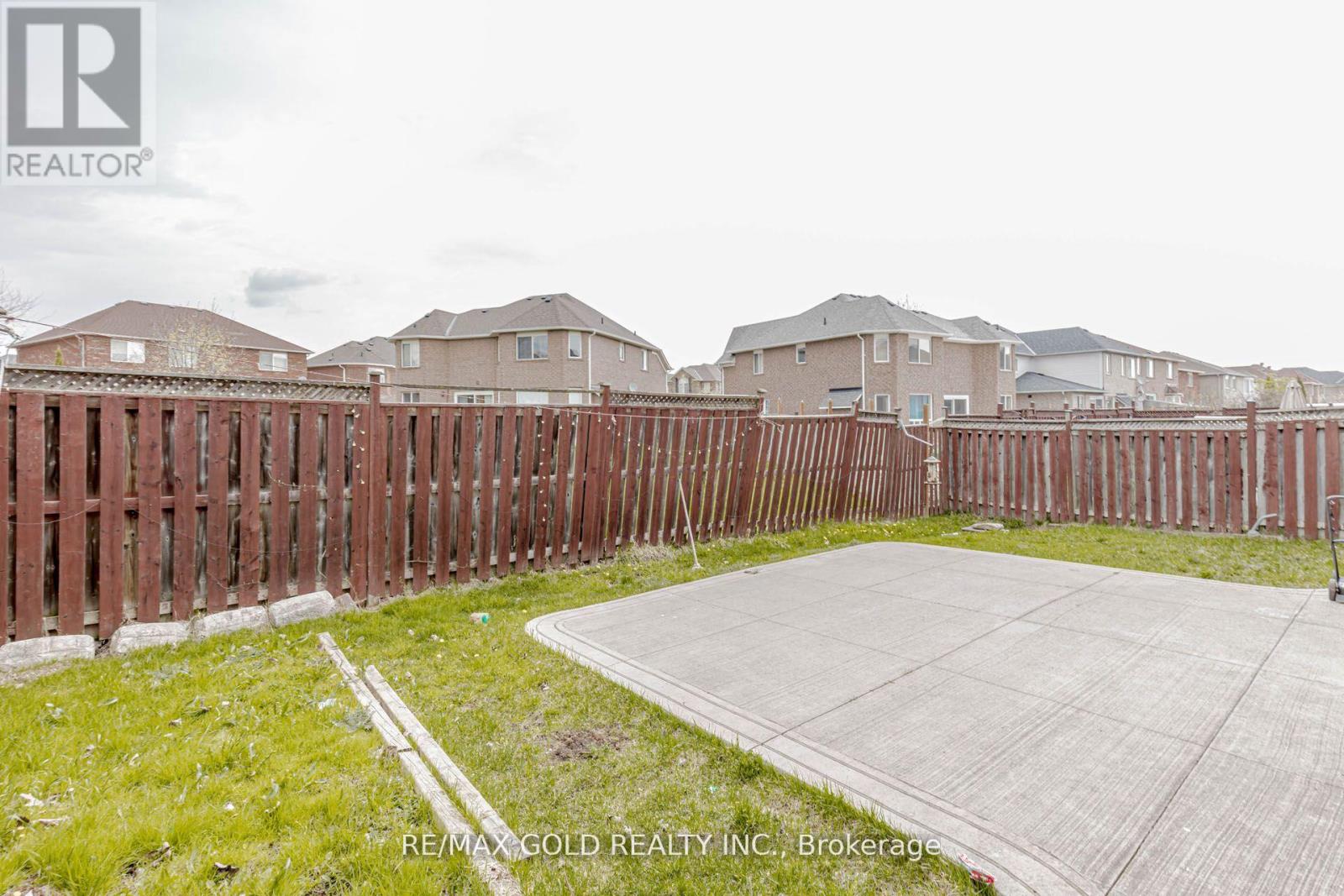 6 Wonder Way, Brampton, Ontario  L6P 1E9 - Photo 50 - W12749012