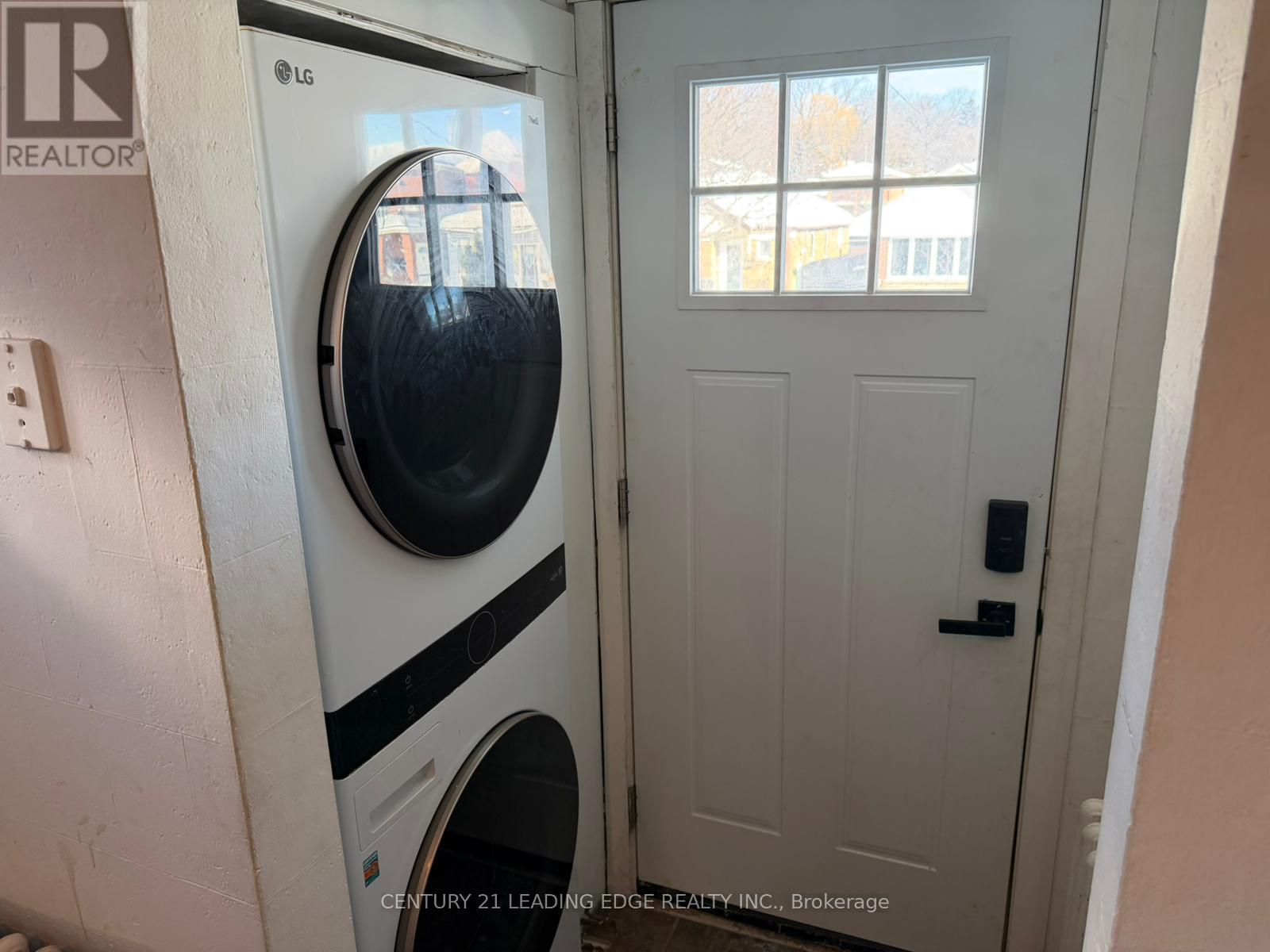 500 Caledonia Road, Toronto (Caledonia-Fairbank), Ontario  M6E 4V2 - Photo 6 - W12749014