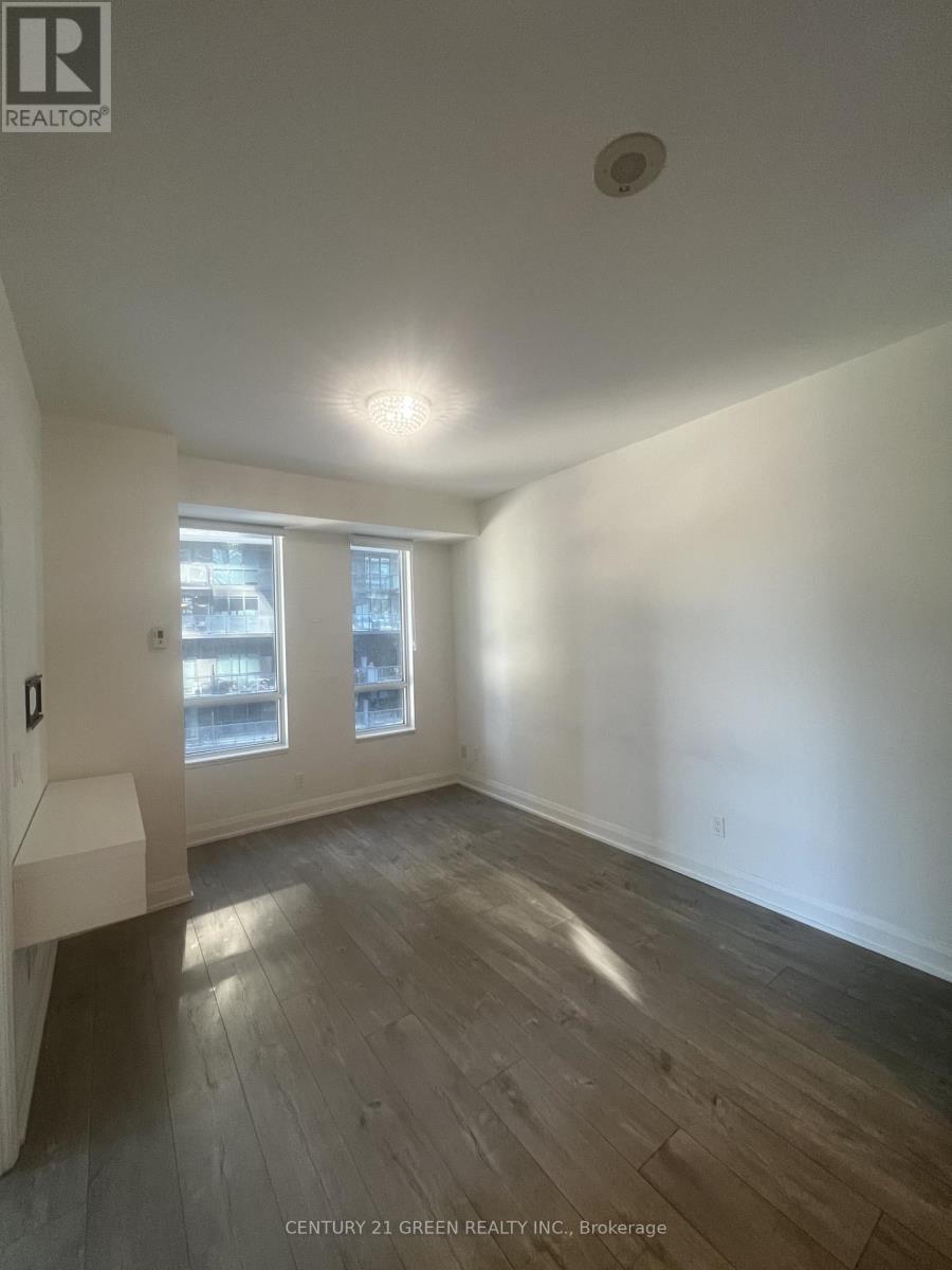 412 - 110 Marine Parade Drive, Toronto (Mimico), Ontario  M8V 0V6 - Photo 11 - W12749086