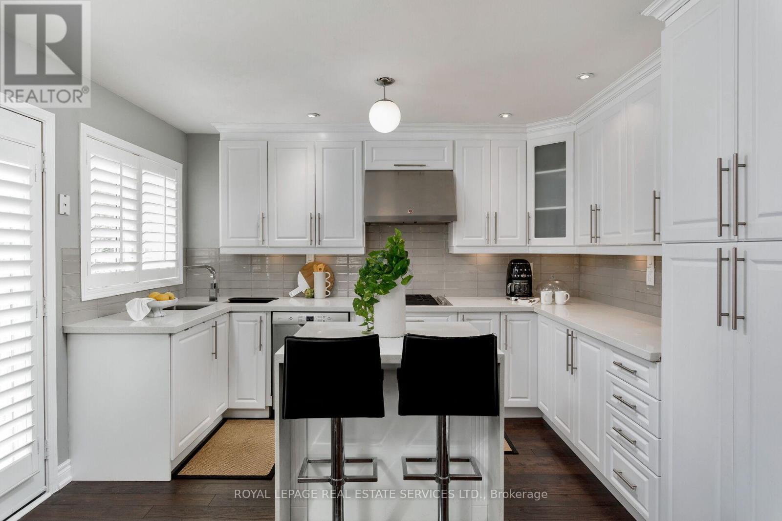 1359 Ridgebank Drive, Oakville (Wt West Oak Trails), Ontario  L6M 4A5 - Photo 16 - W12749100