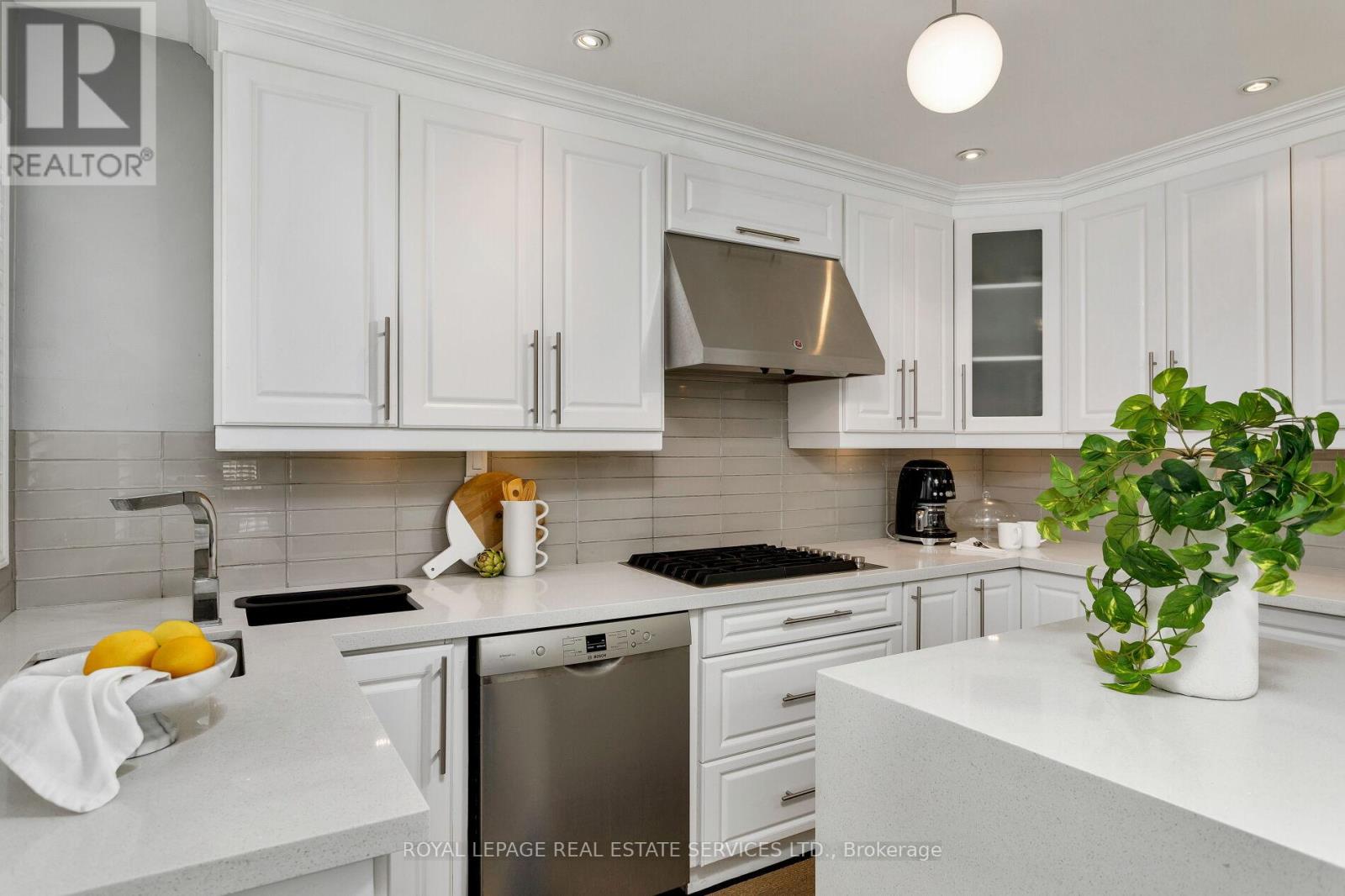 1359 Ridgebank Drive, Oakville (Wt West Oak Trails), Ontario  L6M 4A5 - Photo 17 - W12749100