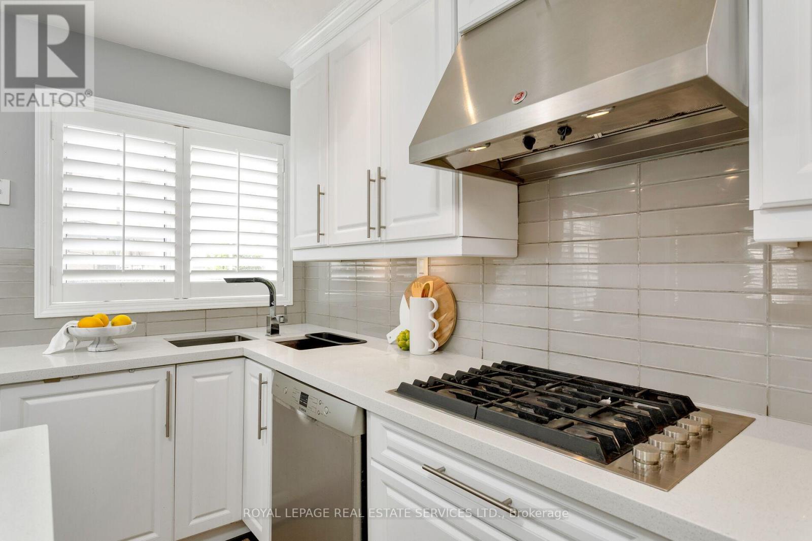 1359 Ridgebank Drive, Oakville (Wt West Oak Trails), Ontario  L6M 4A5 - Photo 18 - W12749100