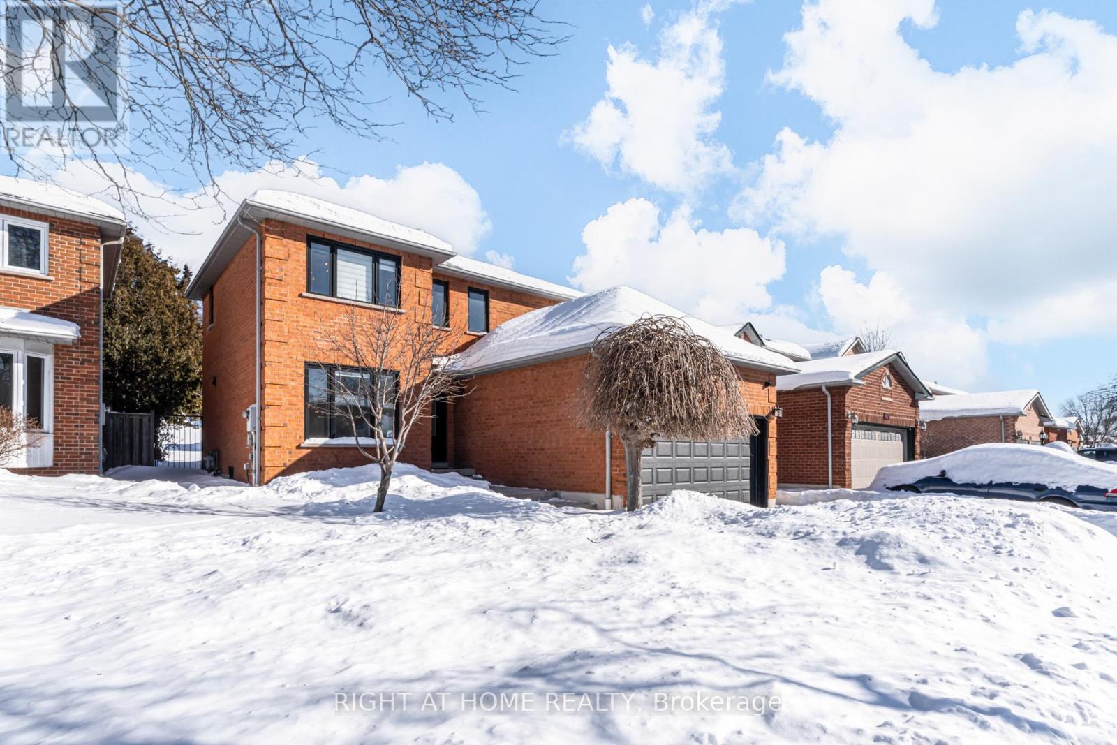 4212 CREDIT POINTE DRIVE, mississauga (east credit), Ontario