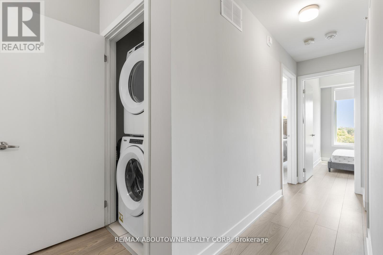 2 - 3472 Widdicombe Way, Mississauga (Erin Mills), Ontario  L5L 0B8 - Photo 18 - W12749138