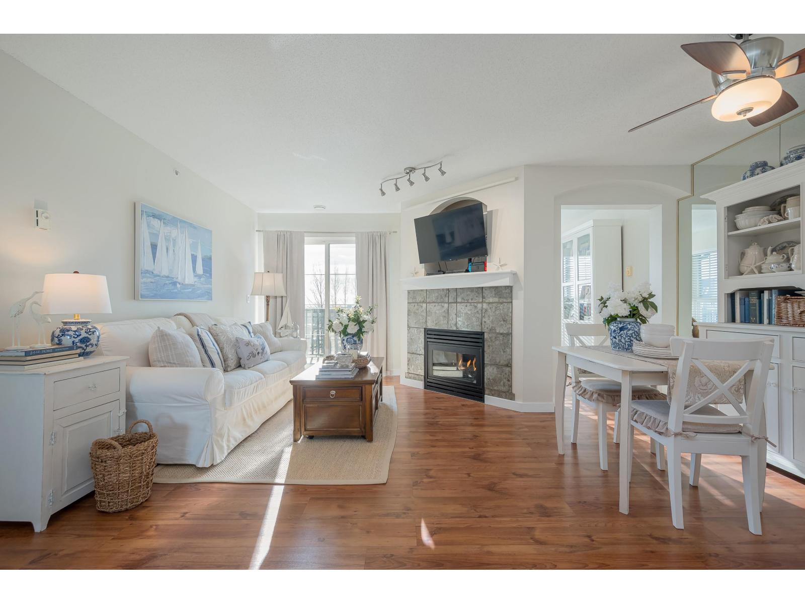 307 6336 197 Street, Langley, British Columbia  V2Y 2T7 - Photo 3 - R3080754