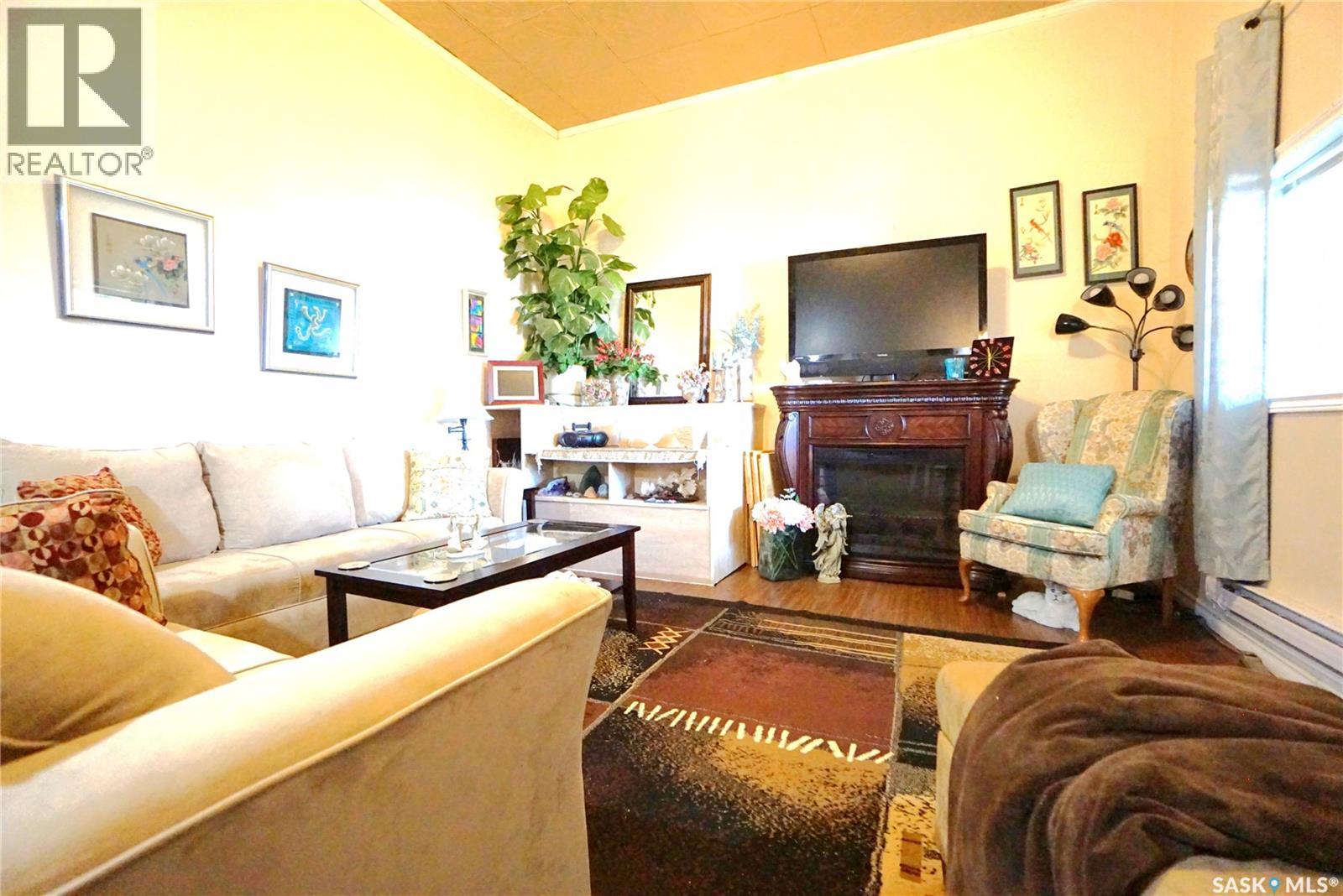 116 Main Street, Avonlea, Saskatchewan  S0H 0C0 - Photo 9 - SK027796