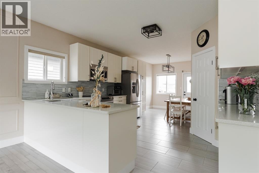 7104 Hughes Avenue, Fort Mcmurray, Alberta  T9H 5J7 - Photo 4 - A2260759