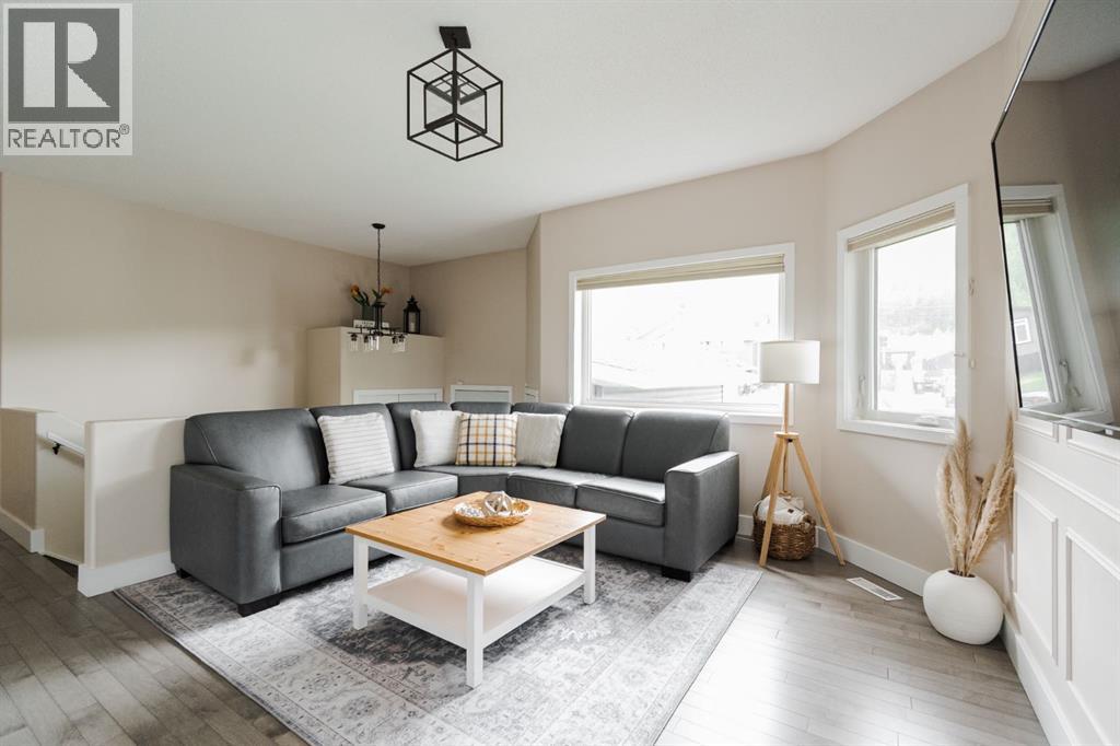 7104 Hughes Avenue, Fort Mcmurray, Alberta  T9H 5J7 - Photo 5 - A2260759