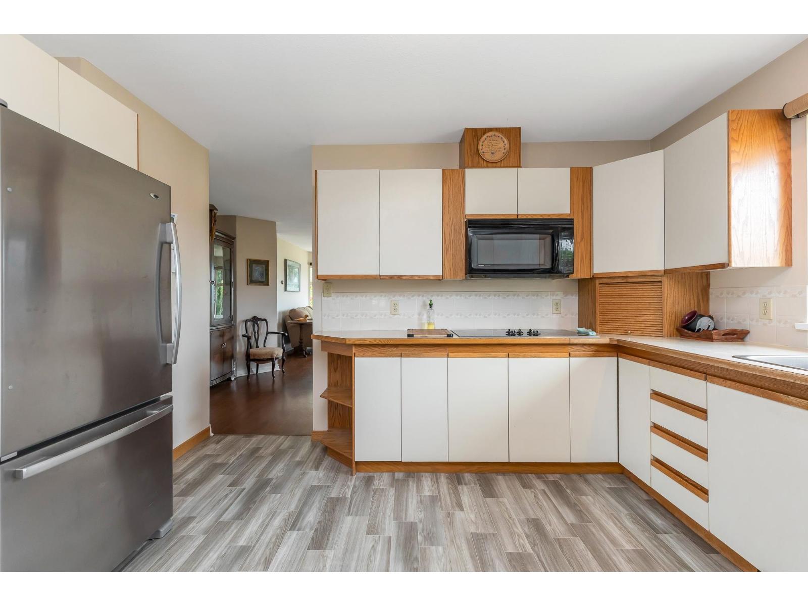 33470 Ihles Avenue, Mission, British Columbia  V2V 6Y1 - Photo 7 - R3084078