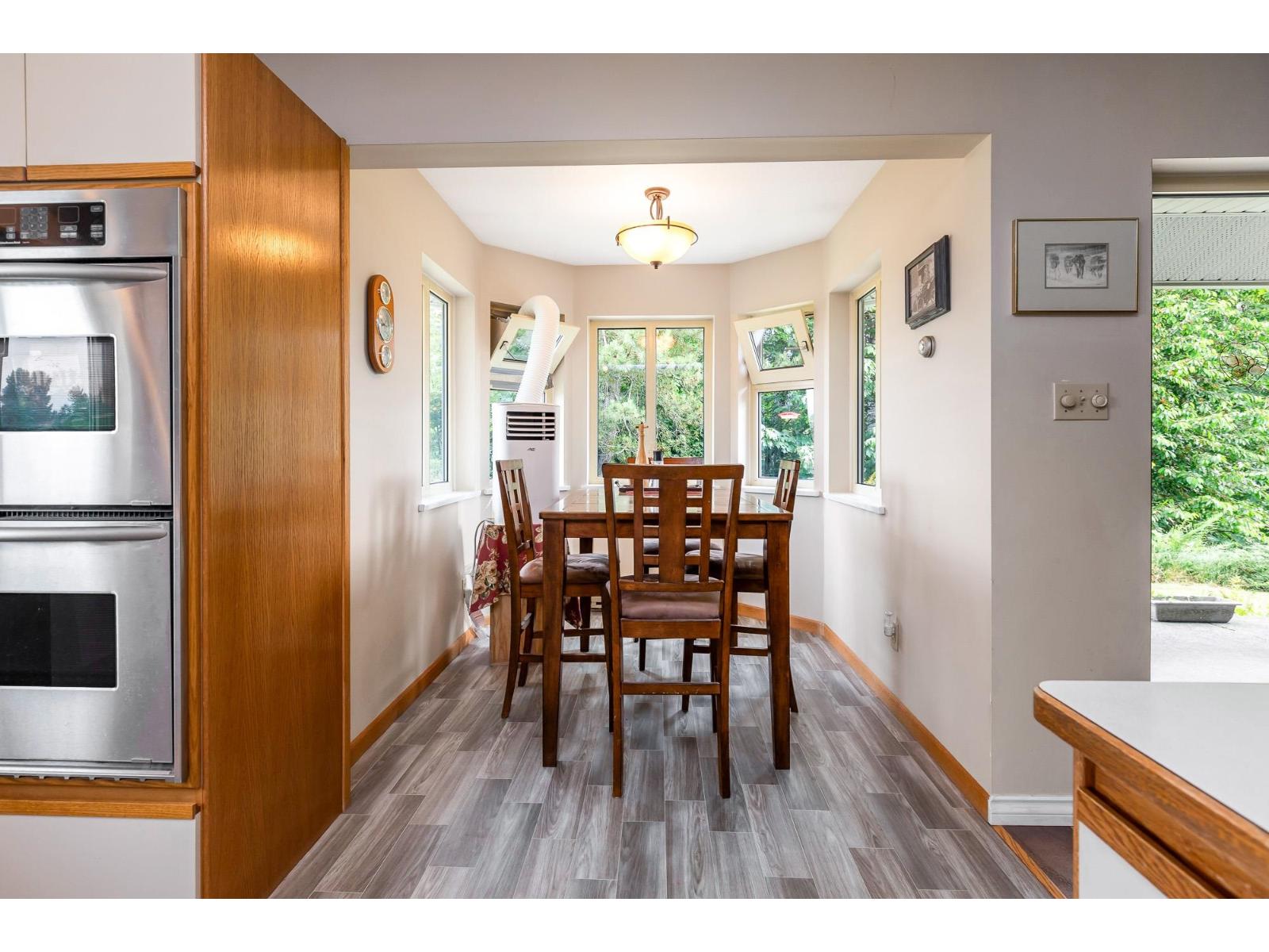 33470 Ihles Avenue, Mission, British Columbia  V2V 6Y1 - Photo 11 - R3084078