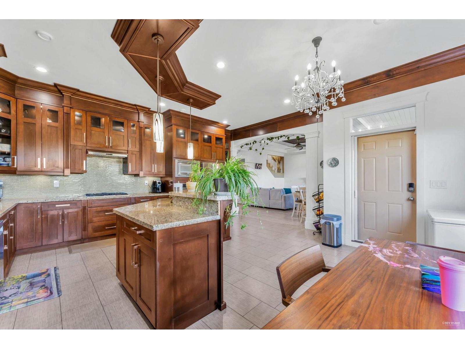 2262 Madrona Place, Surrey, British Columbia  V4A 7Z4 - Photo 18 - R3084768